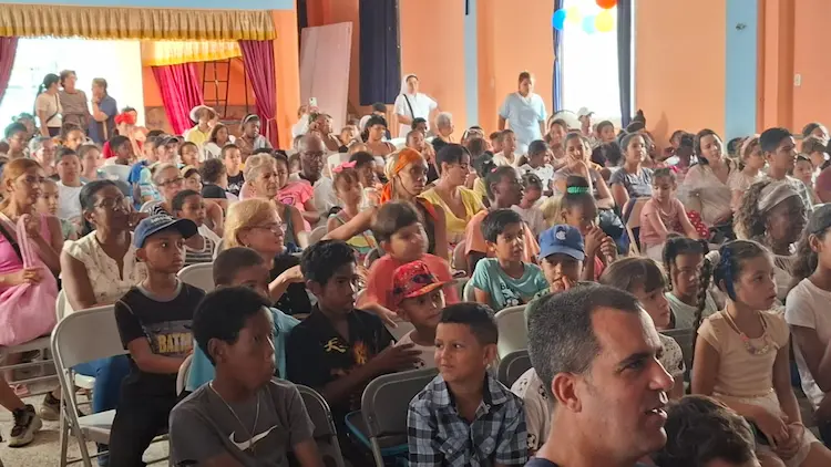 Pascua infantil vicarial en La Habana